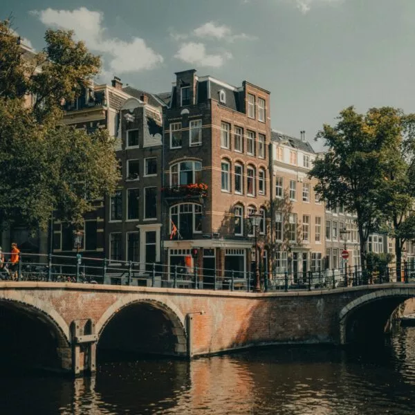 sir-simo-qwlmoSxkjZA-unsplash sir-simo-qwlmoSxkjZA-unsplash